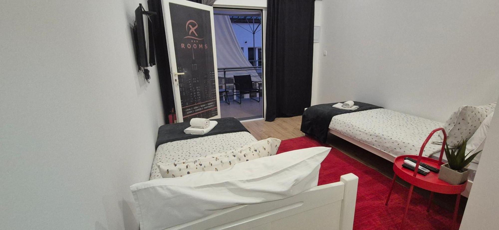 X Rooms Nasice Exterior foto